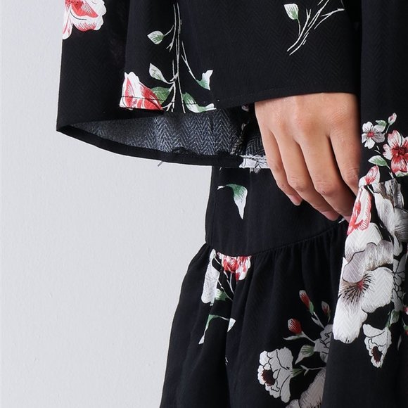 Black floral bell sleeve dress - Picture 2 of 8